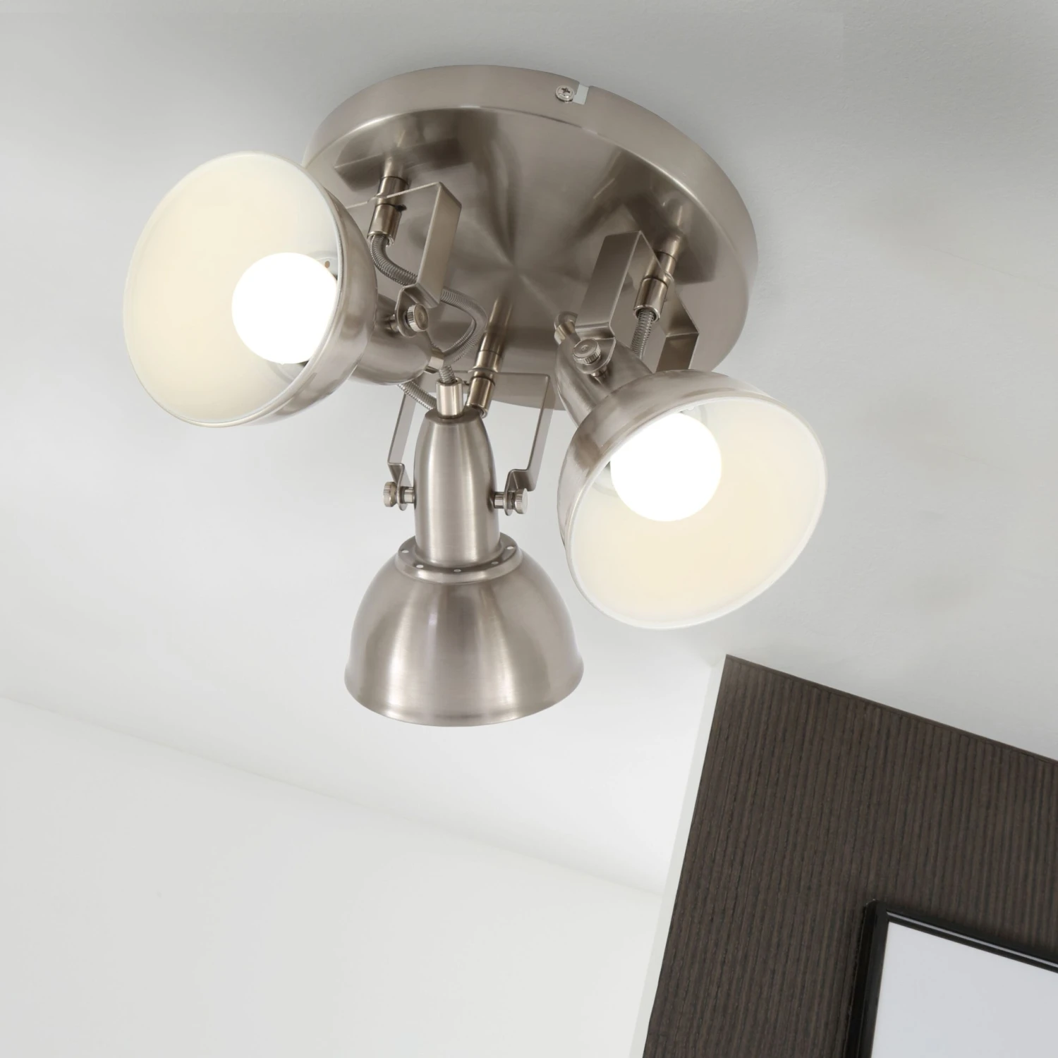 Briloner Soft Deckenstrahler, Schwenkbar, 3-flammig, E14 Fassung, Satin-Weiß 2 Briloner Soft Deckenstrahler, Schwenkbar, 3-flammig, E14 Fassung, Satin-Weiß – Bild 2